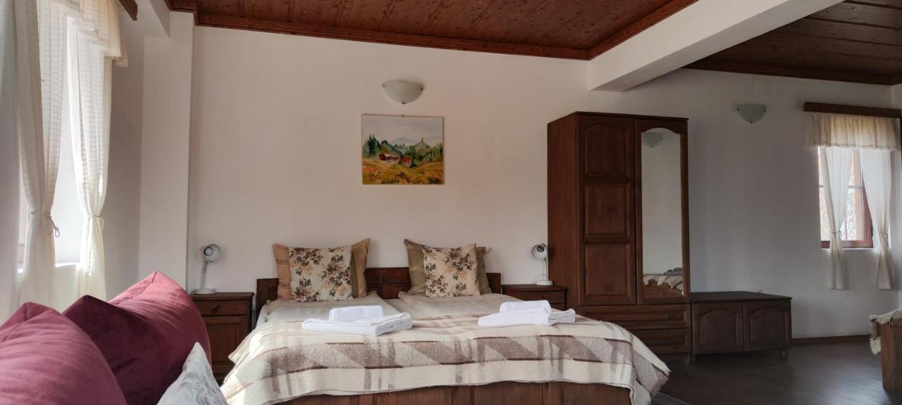 Chardaka Guest House Kalofer Eksteriør bilde