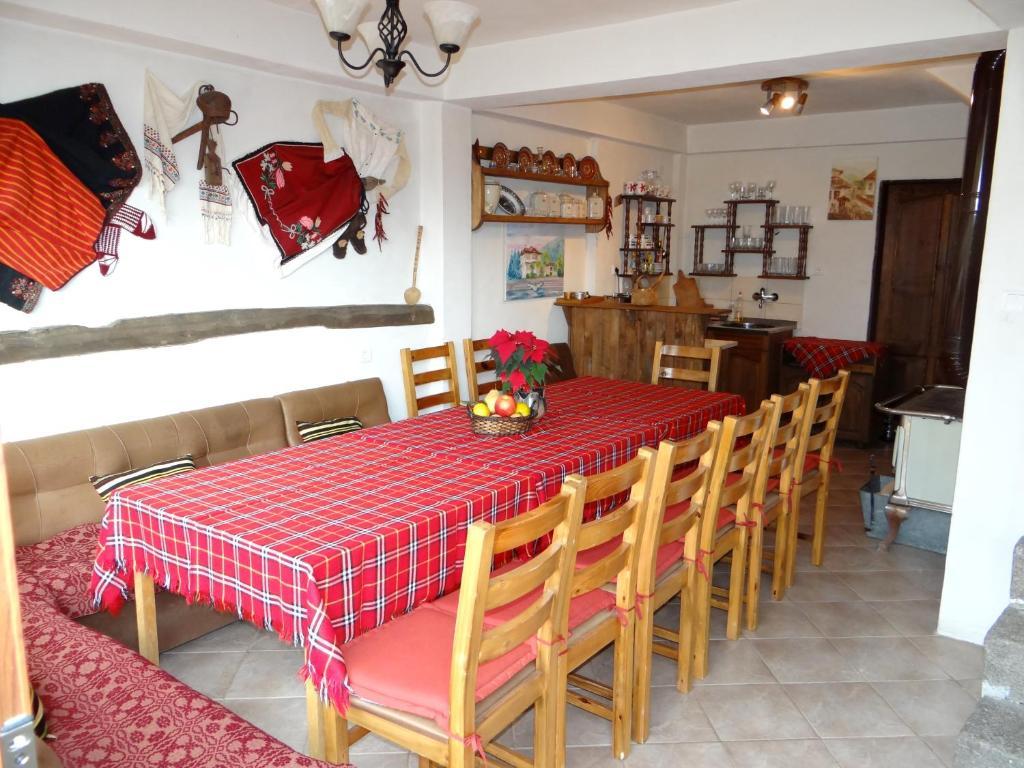 Chardaka Guest House Kalofer Rom bilde