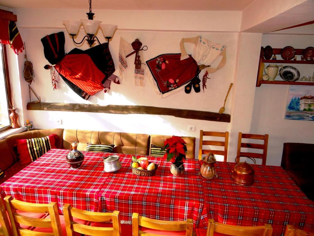 Chardaka Guest House Kalofer Rom bilde